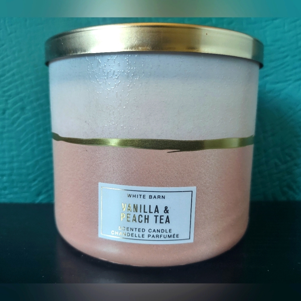 3-wick candle